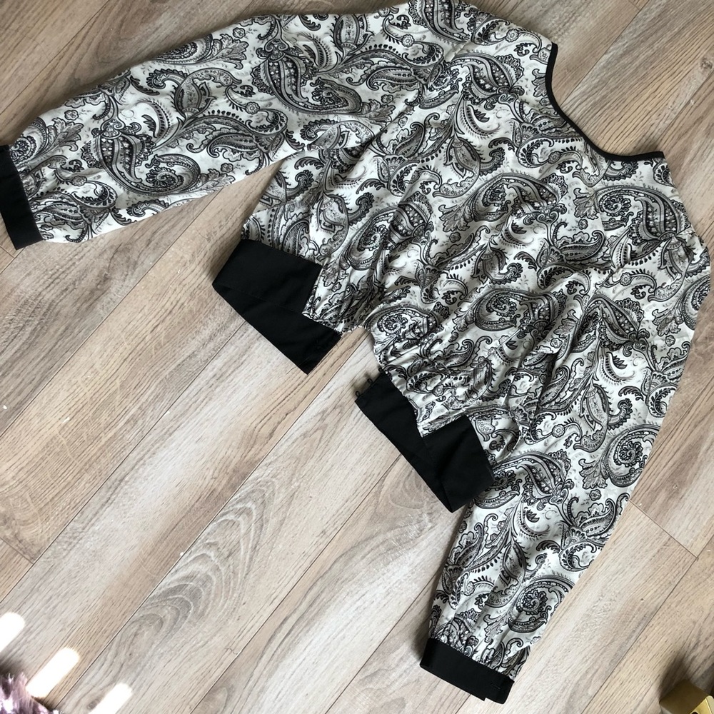 Waist cut blouse